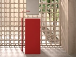 Lavabo totem design de forme rectangulaire. Il est conçu en une seule pièce avec des bords droits et des lignes épurées, finition blanche et lisse, Matière Résine Solid Surface, Taille 40 x 40 x 90 cm - LIVRAISON OFFERTE